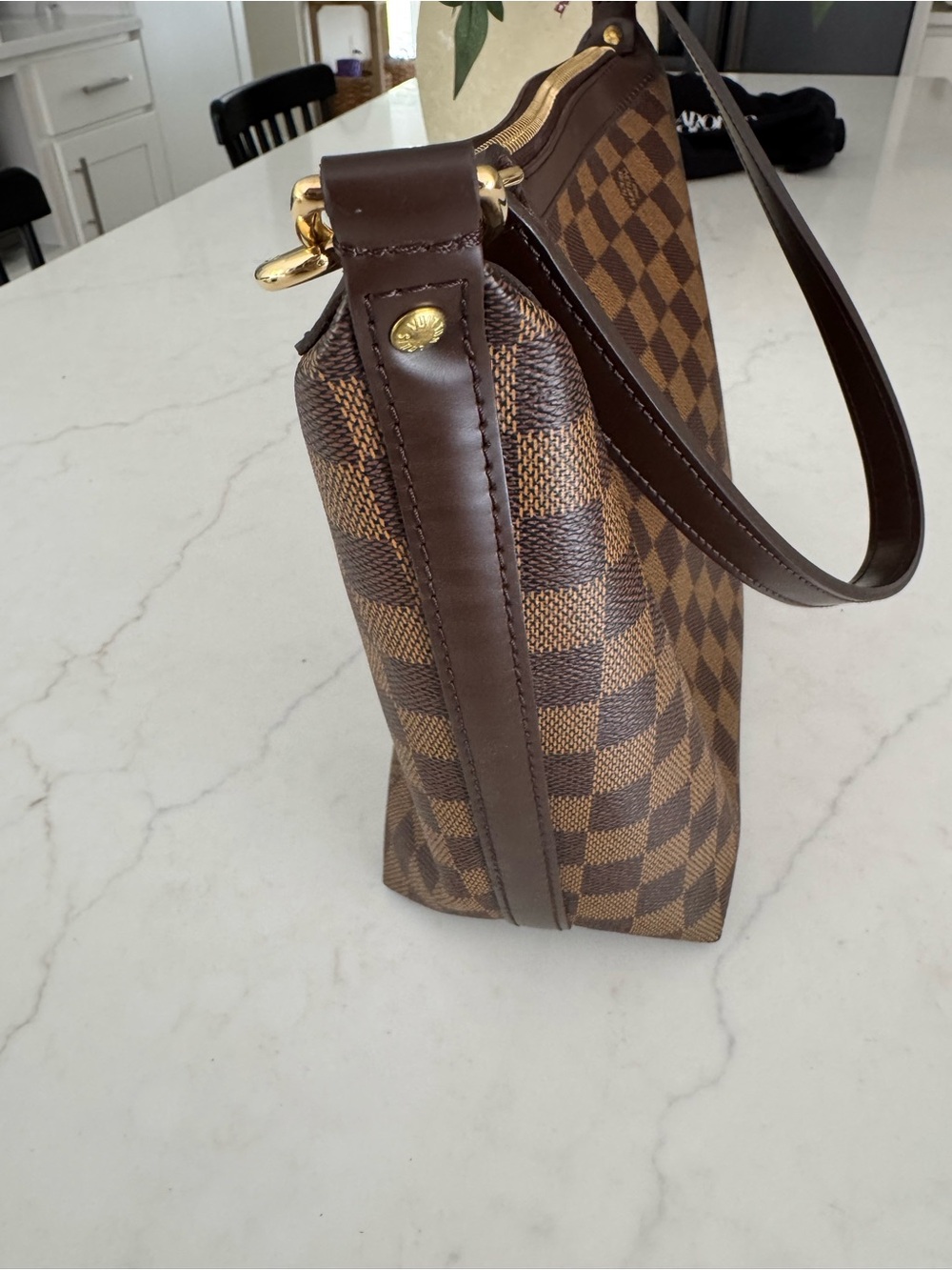 Authentic Louis Vuitton Damier Ebene Illove MM Shoulder Bag - Picture 6 of 13